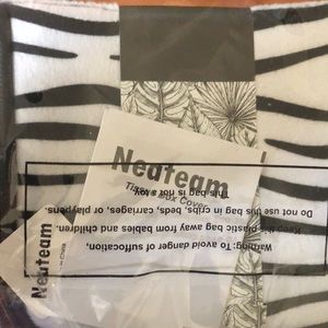 Neaten Square Facial Tissue Box Cover